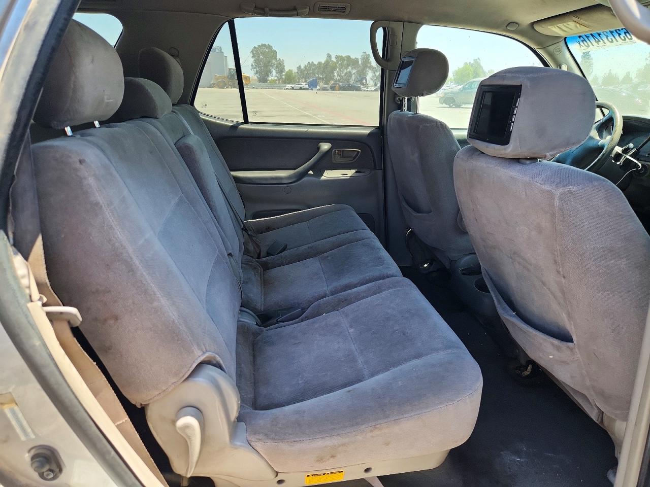 2001 TOYOTA SEQUOIA