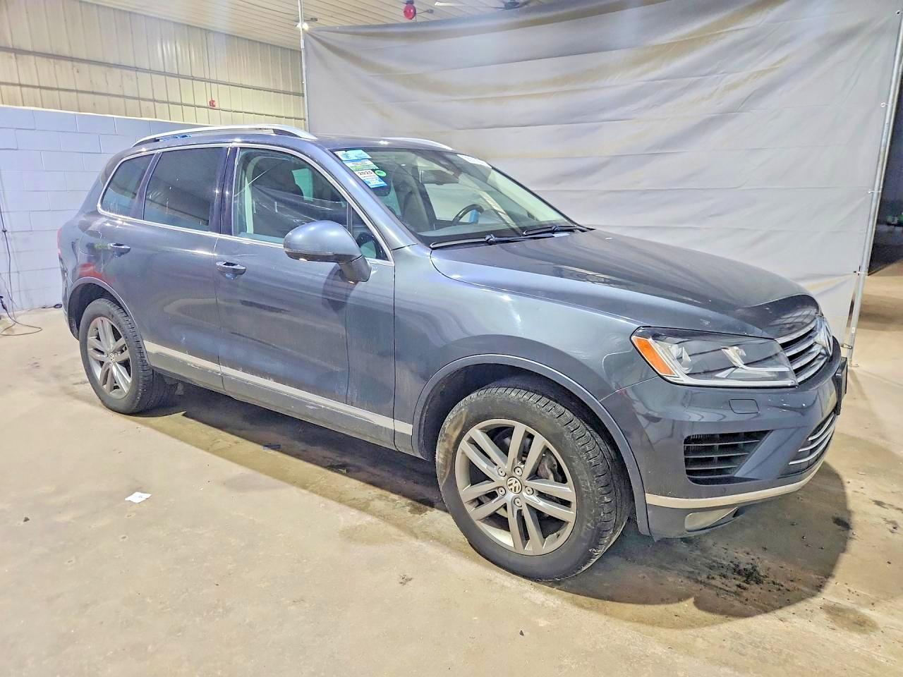 2016 VOLKSWAGEN TOUAREG TD