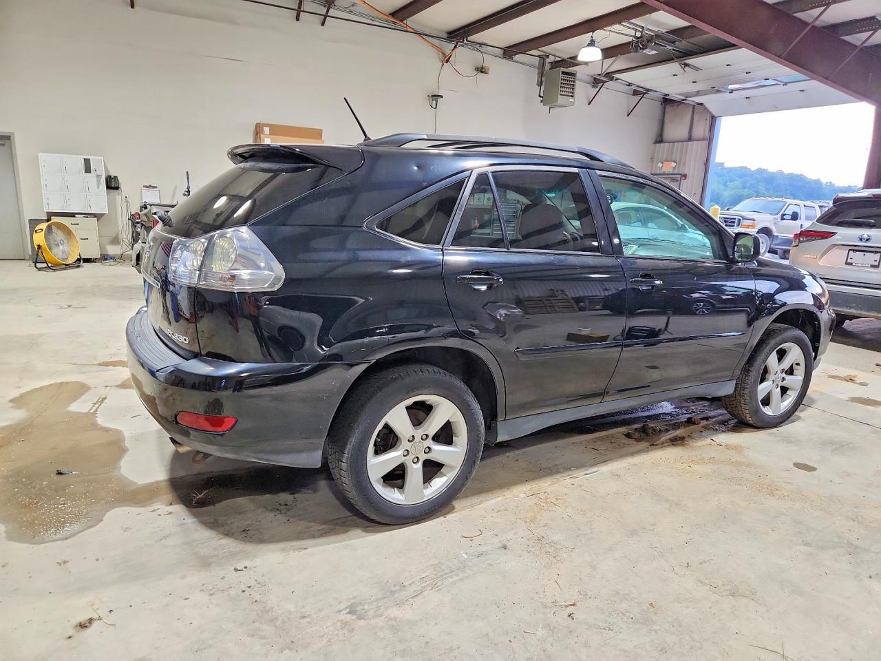 2005 LEXUS RX330
