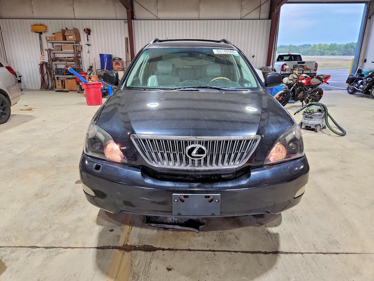 2005 LEXUS RX330