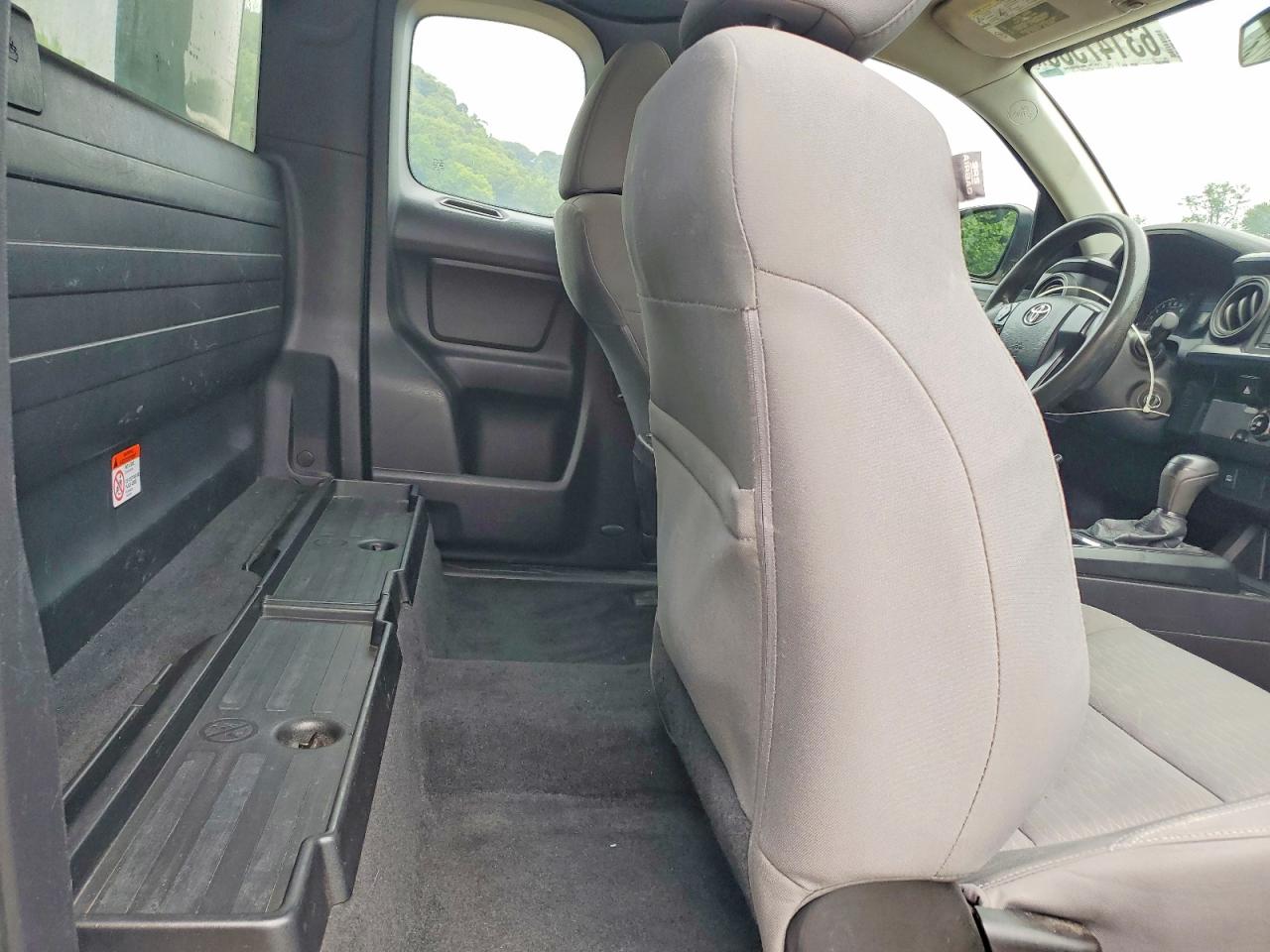 2016 TOYOTA TACOMA