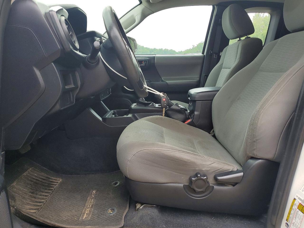 2016 TOYOTA TACOMA