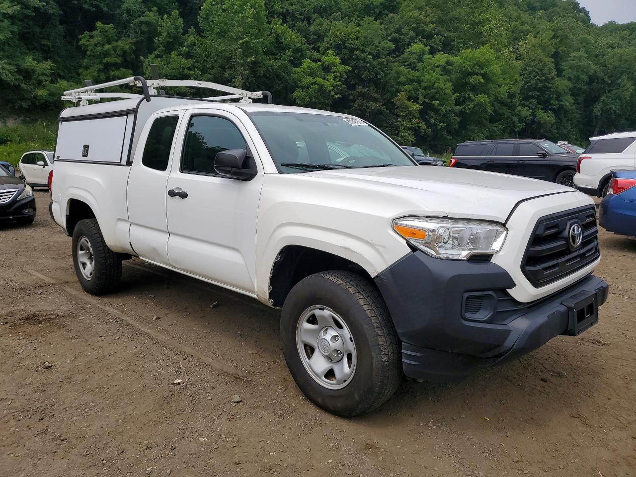 2016 TOYOTA TACOMA
