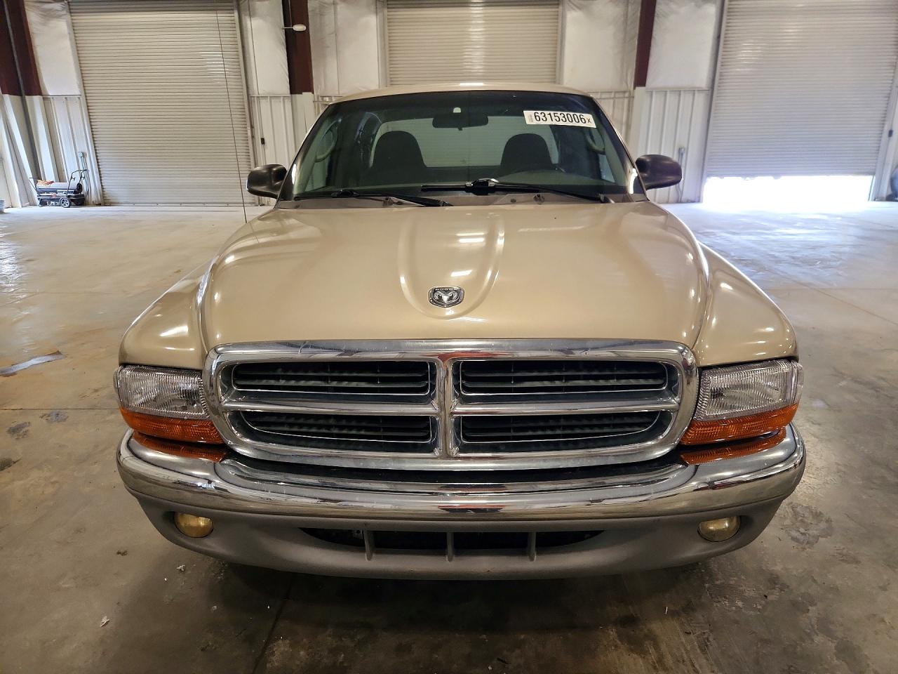 2004 DODGE DAKOTA