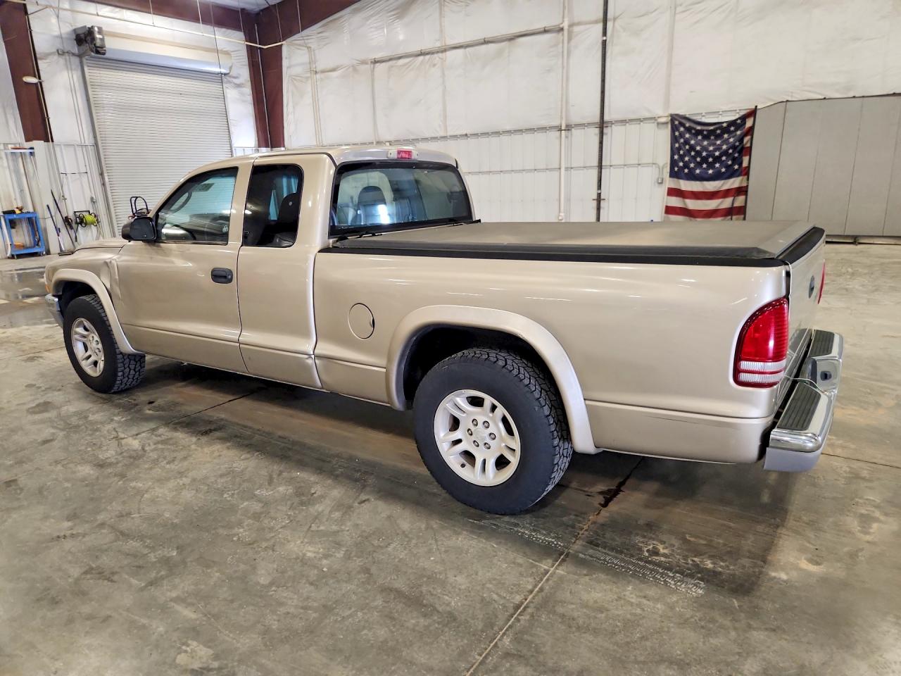 2004 DODGE DAKOTA