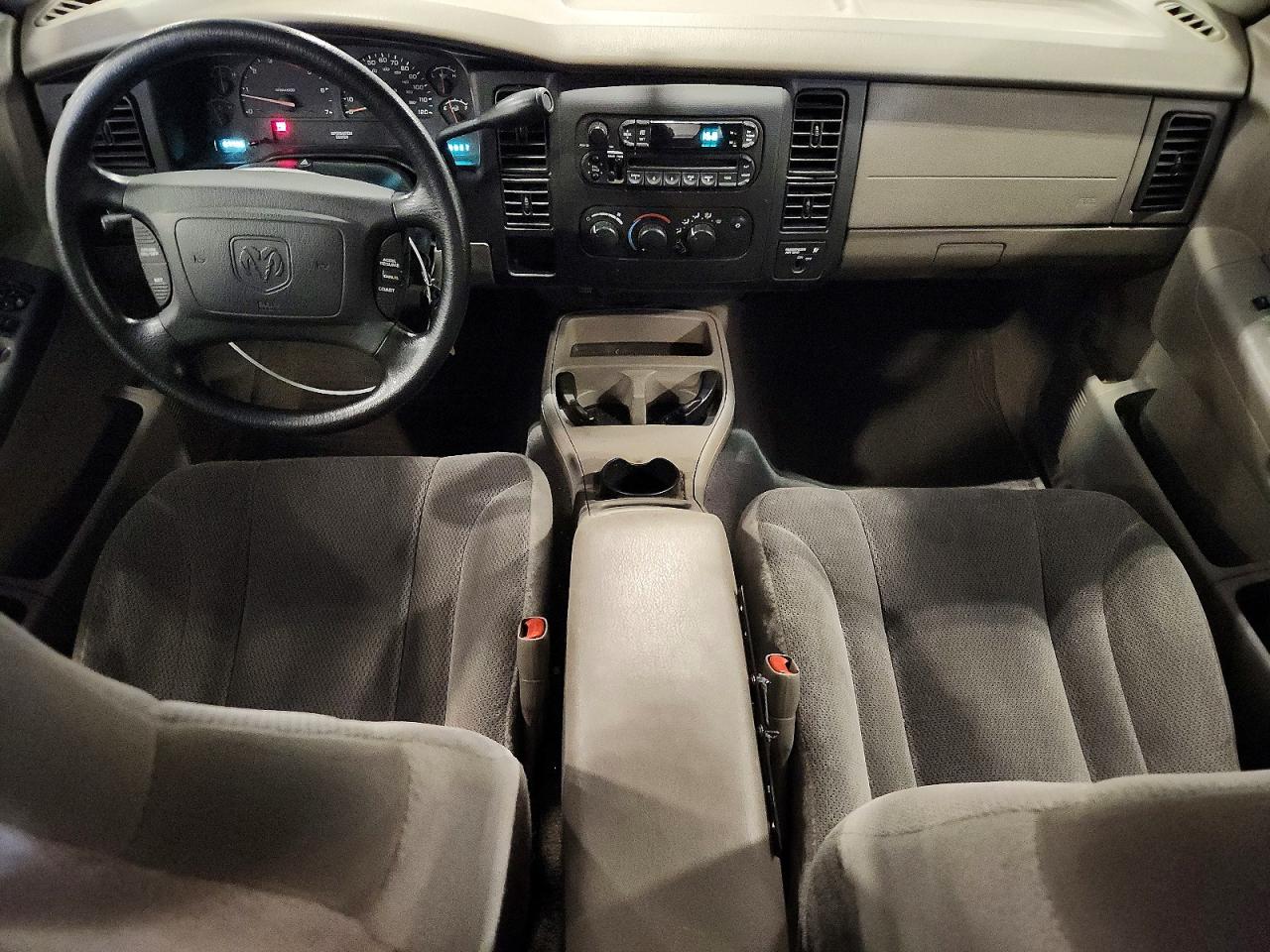 2004 DODGE DAKOTA