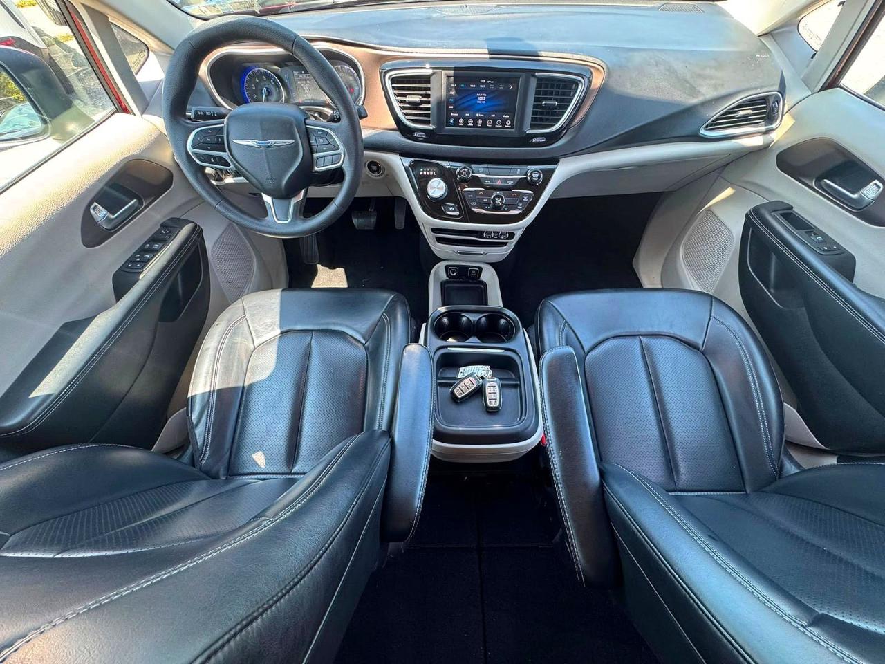 2021 CHRYSLER MINIVAN