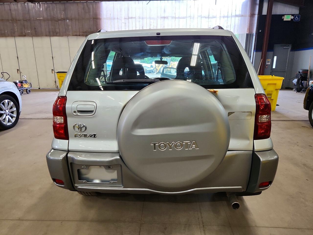 2005 TOYOTA RAV4