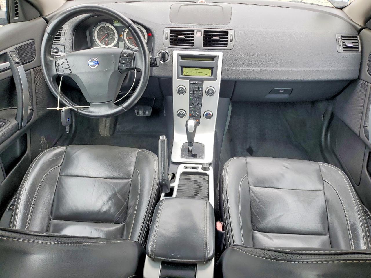 2013 VOLVO C70