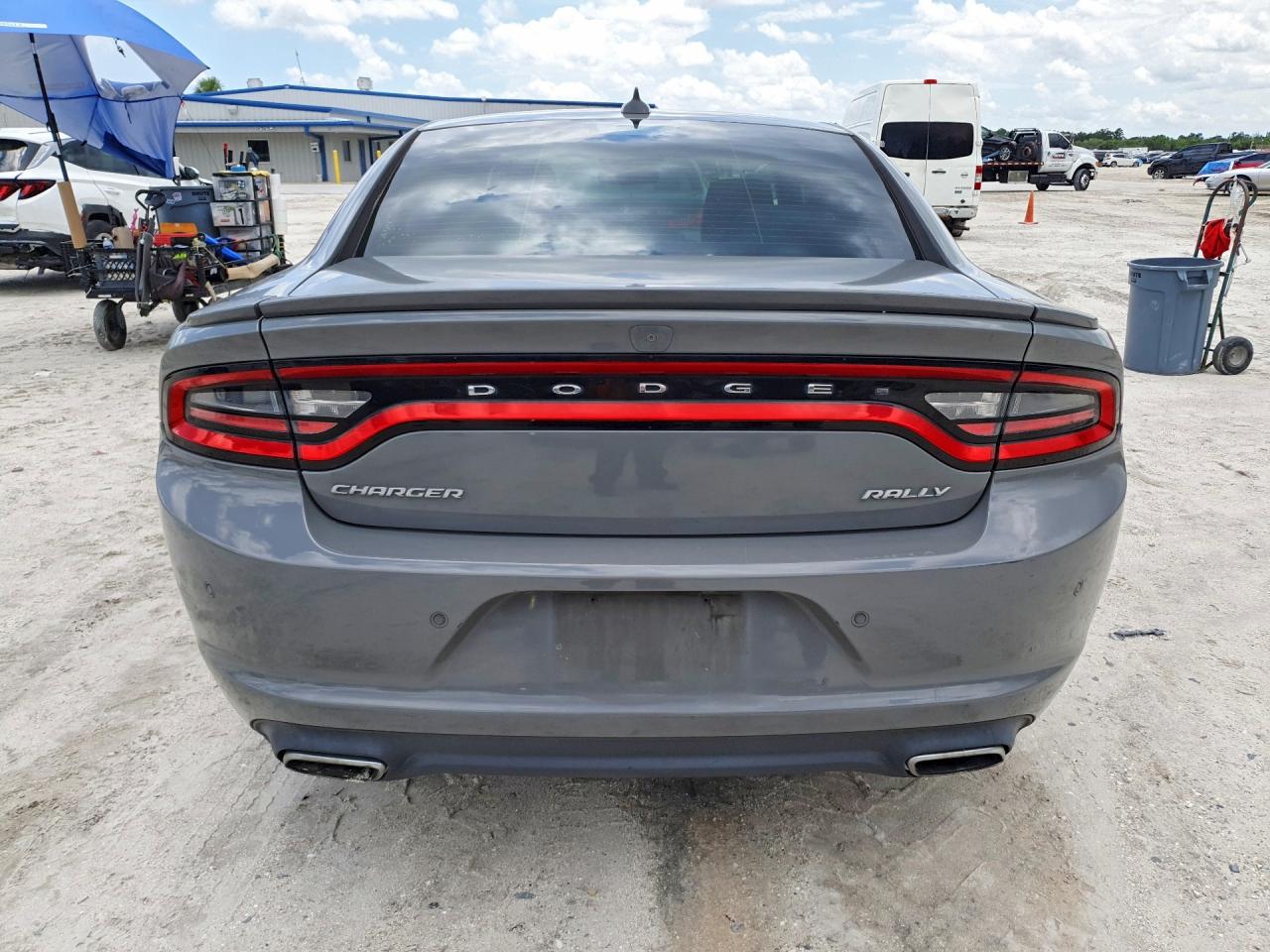 2017 DODGE CHARGER