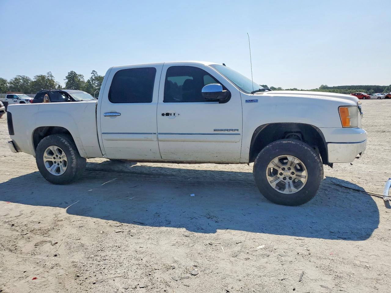 2011 GMC SIERRA