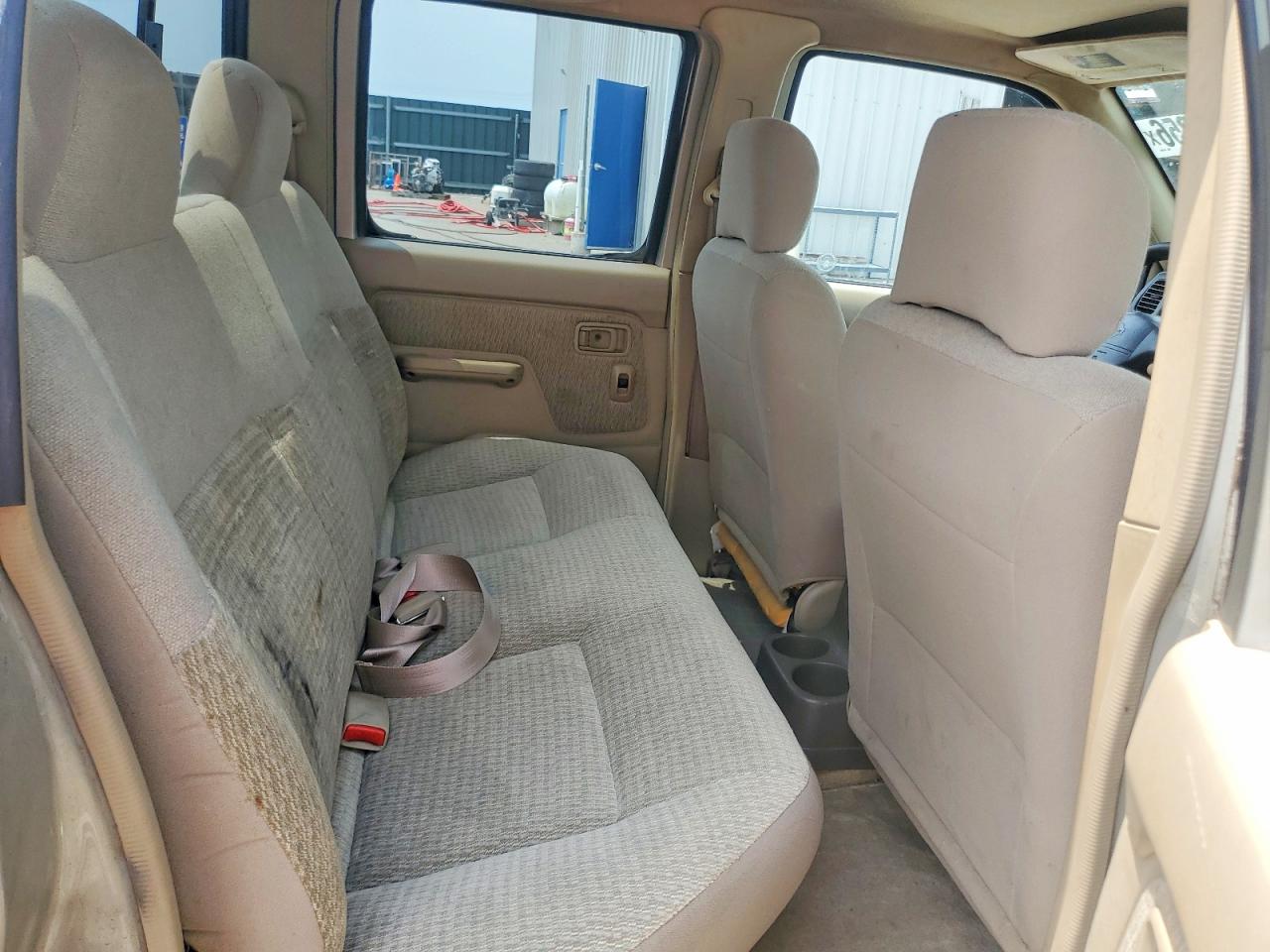 2000 NISSAN FRONTIER