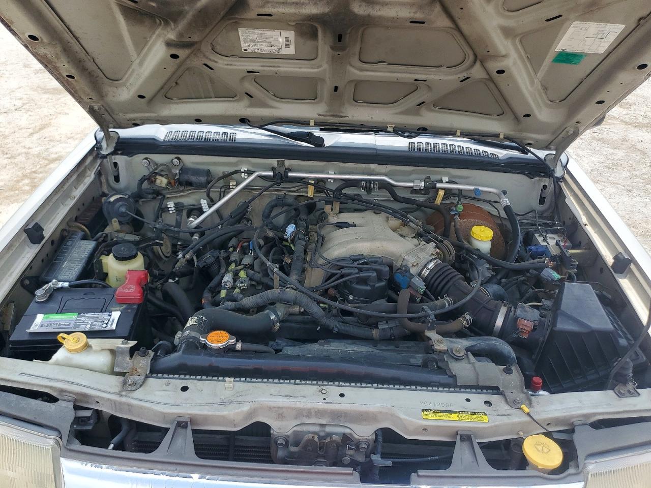 2000 NISSAN FRONTIER