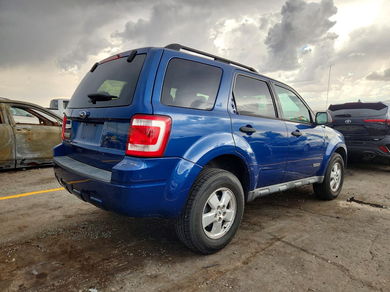 2008 FORD ESCAPE