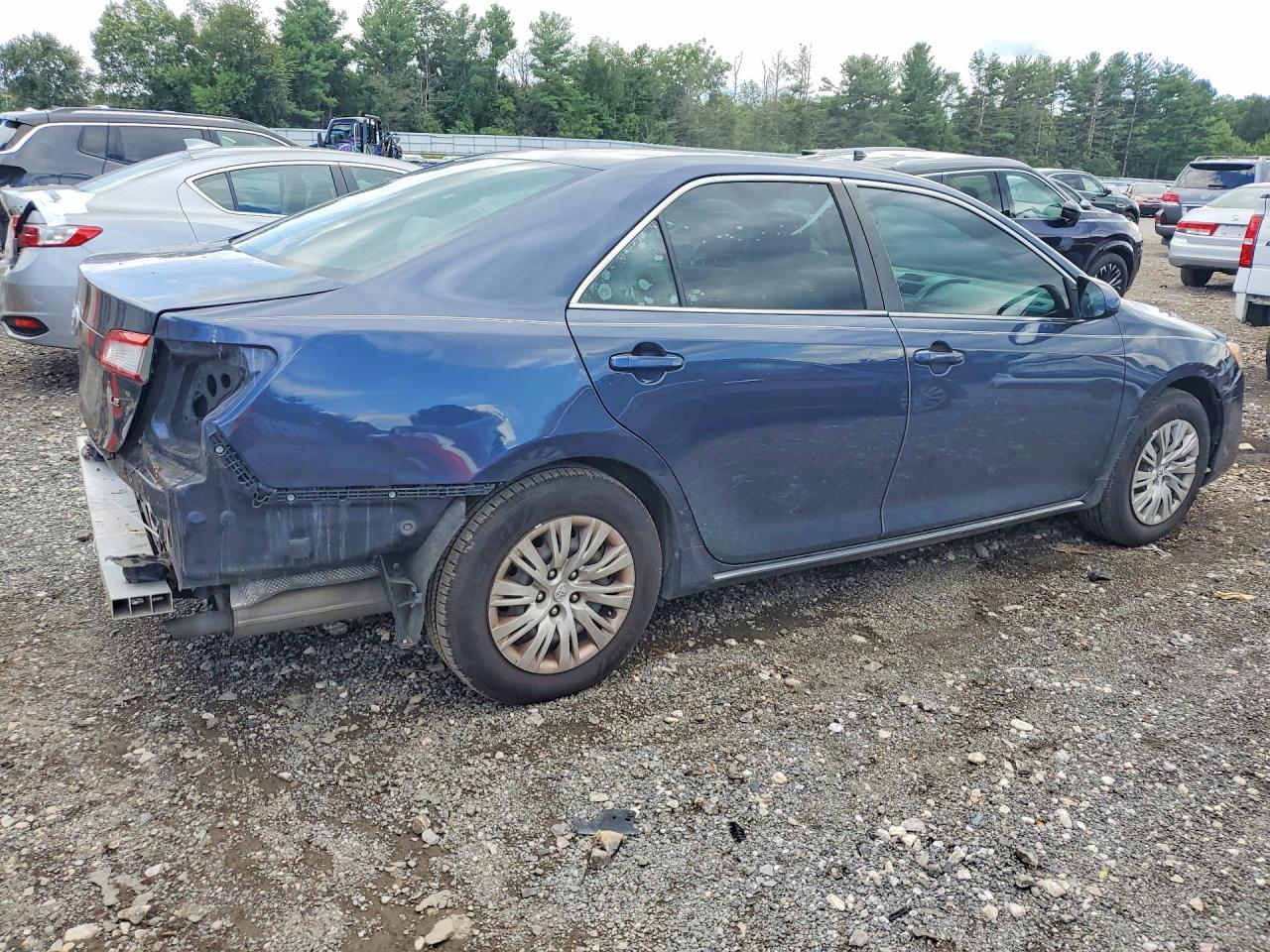 2014 TOYOTA CAMRY