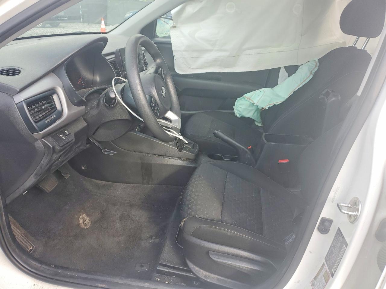 2018 KIA RIO