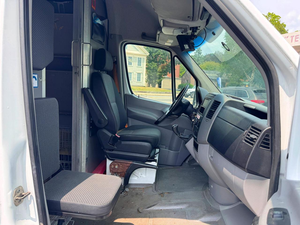 2011 MERCEDES-BENZ SPRINTER