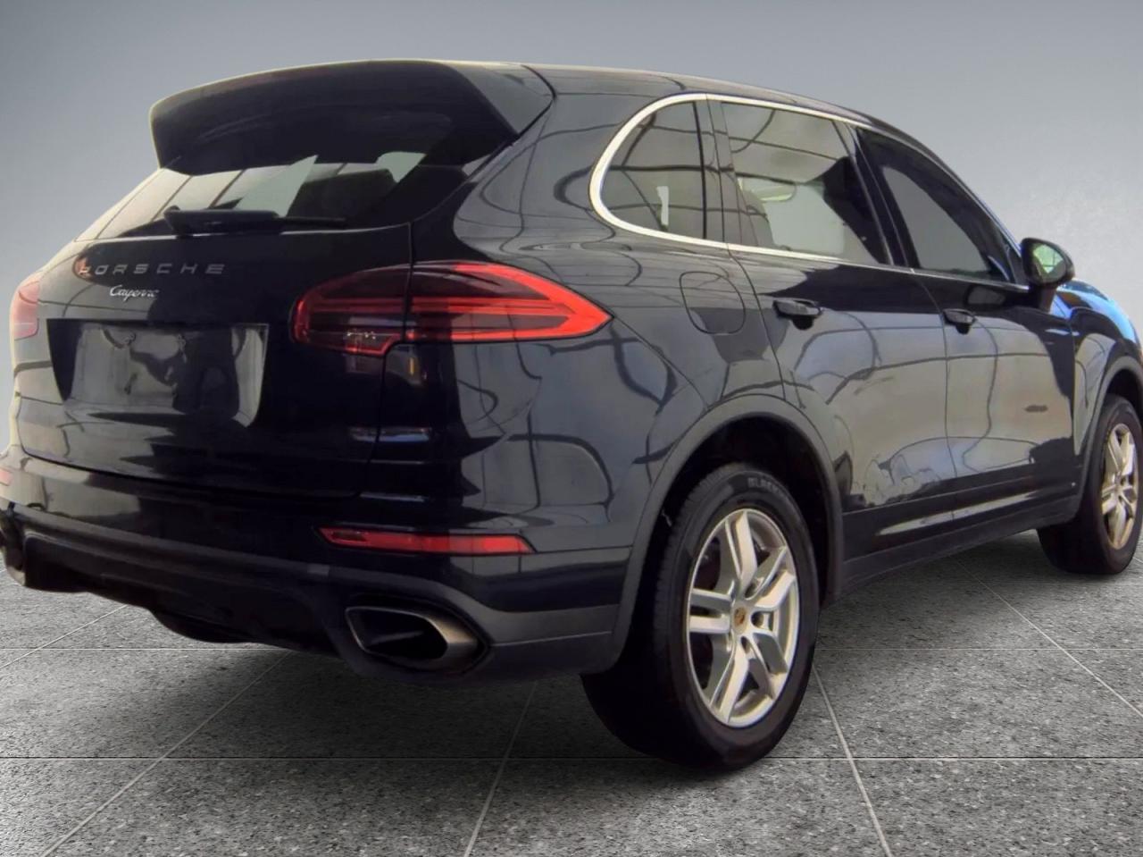 2018 PORSCHE CAYENNE
