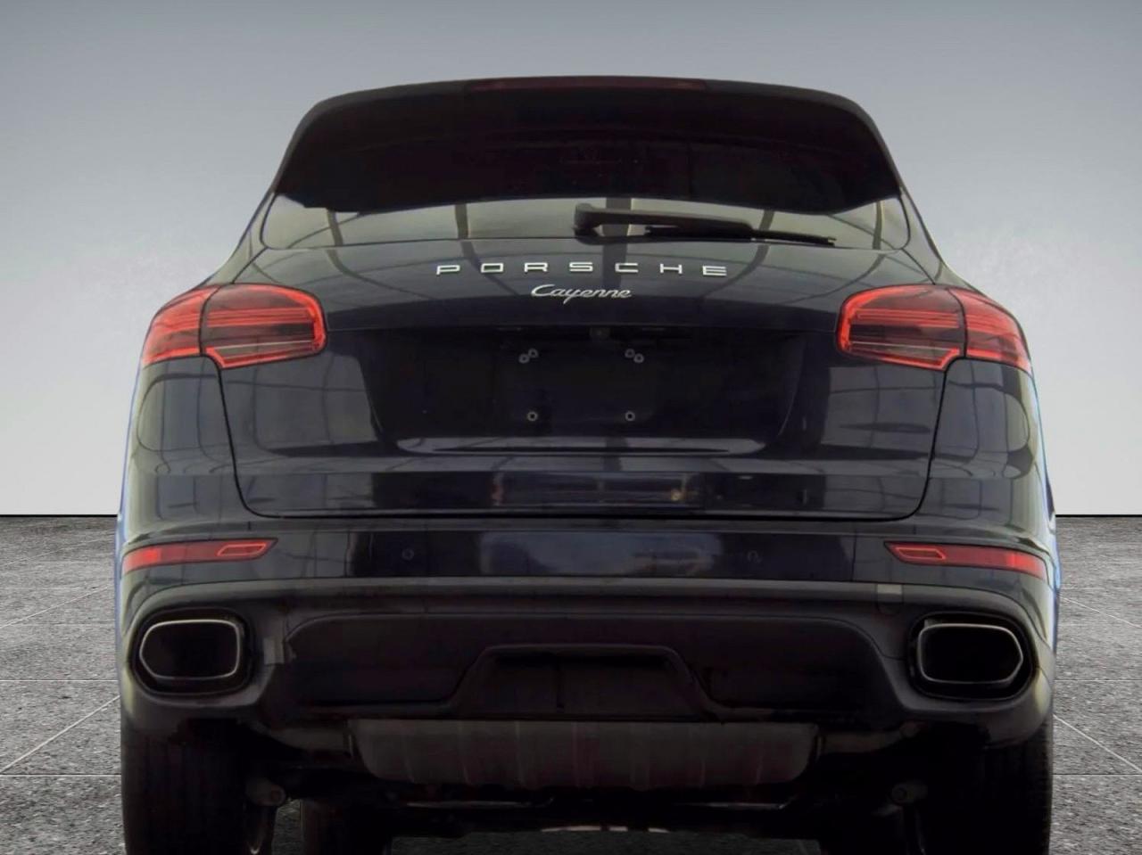 2018 PORSCHE CAYENNE