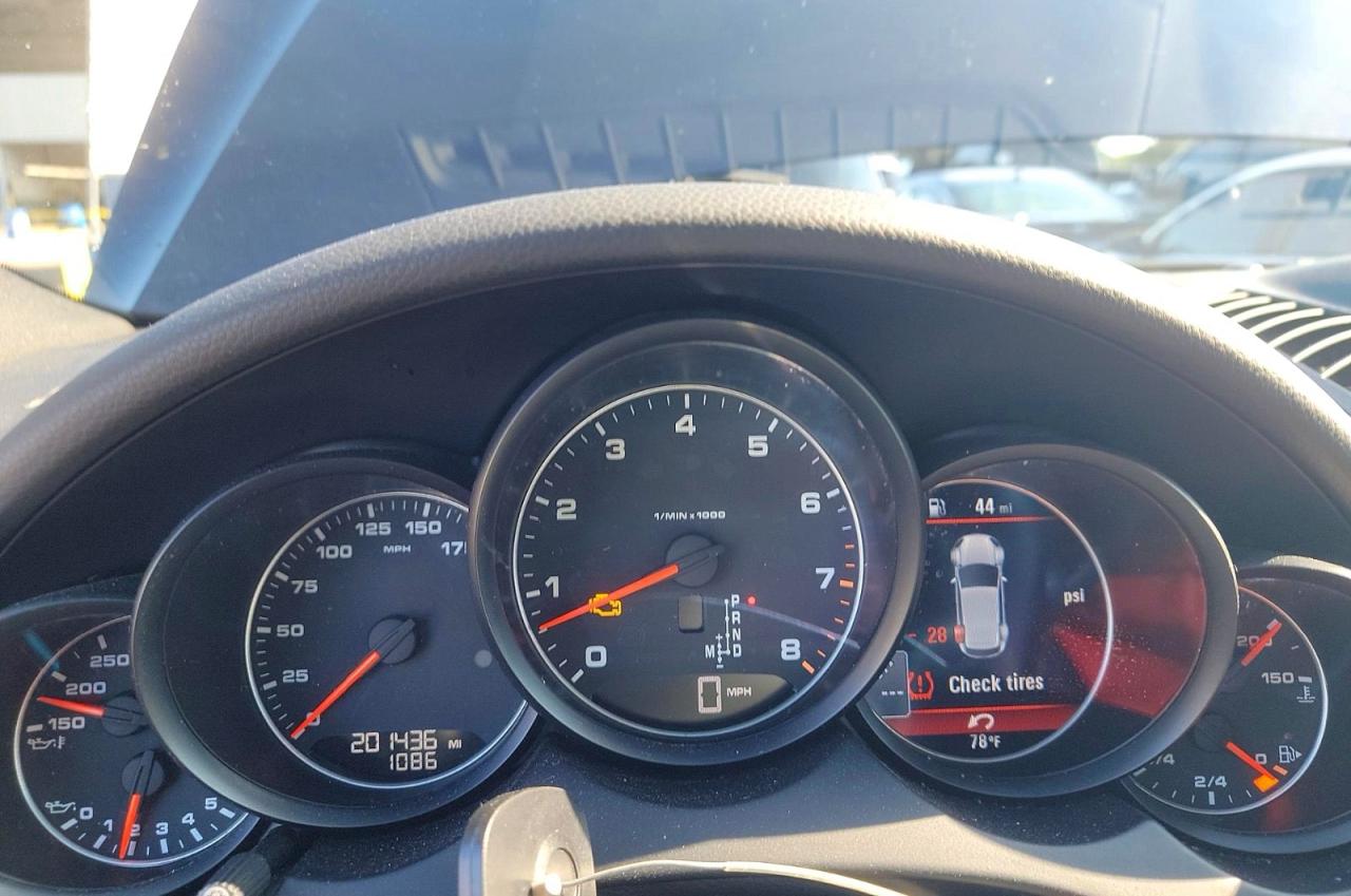2018 PORSCHE CAYENNE