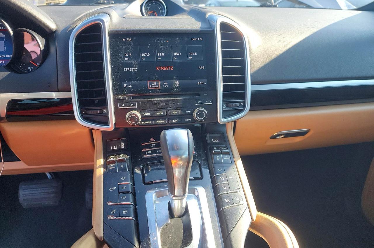 2018 PORSCHE CAYENNE