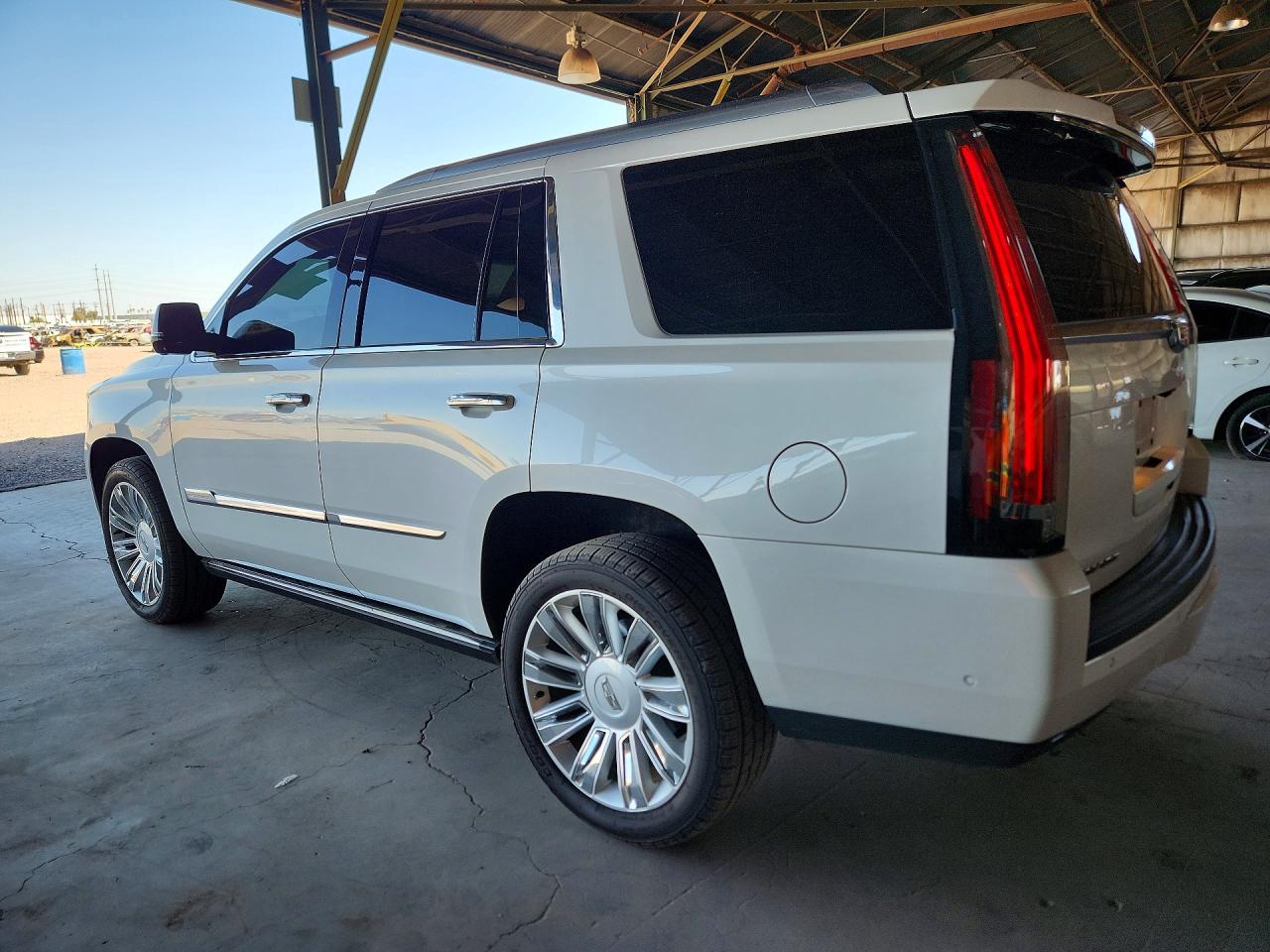 2018 CADILLAC ESCALADE