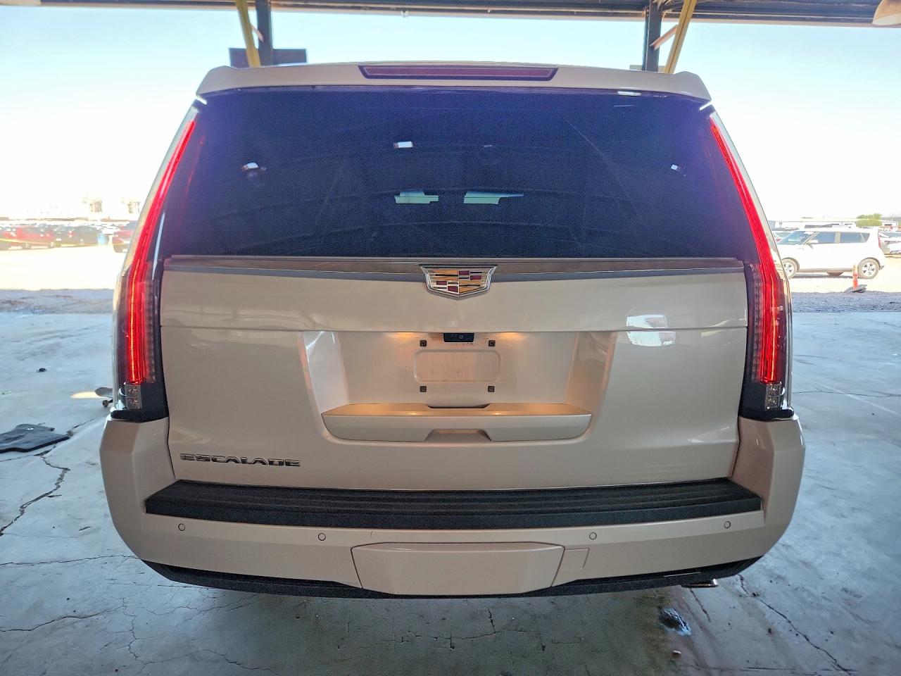 2018 CADILLAC ESCALADE
