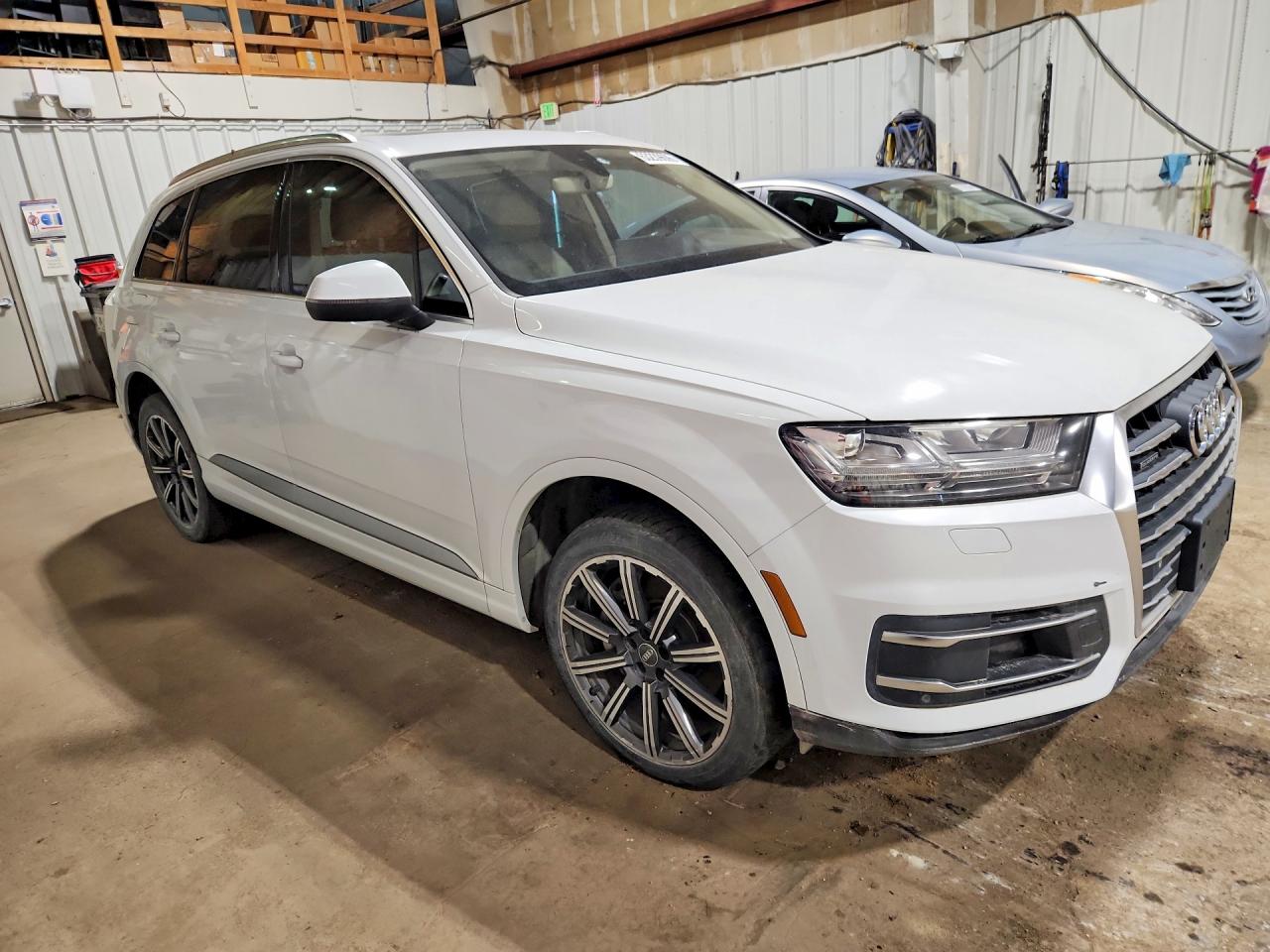 2017 AUDI Q7