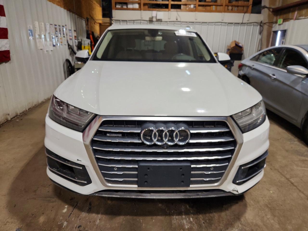 2017 AUDI Q7