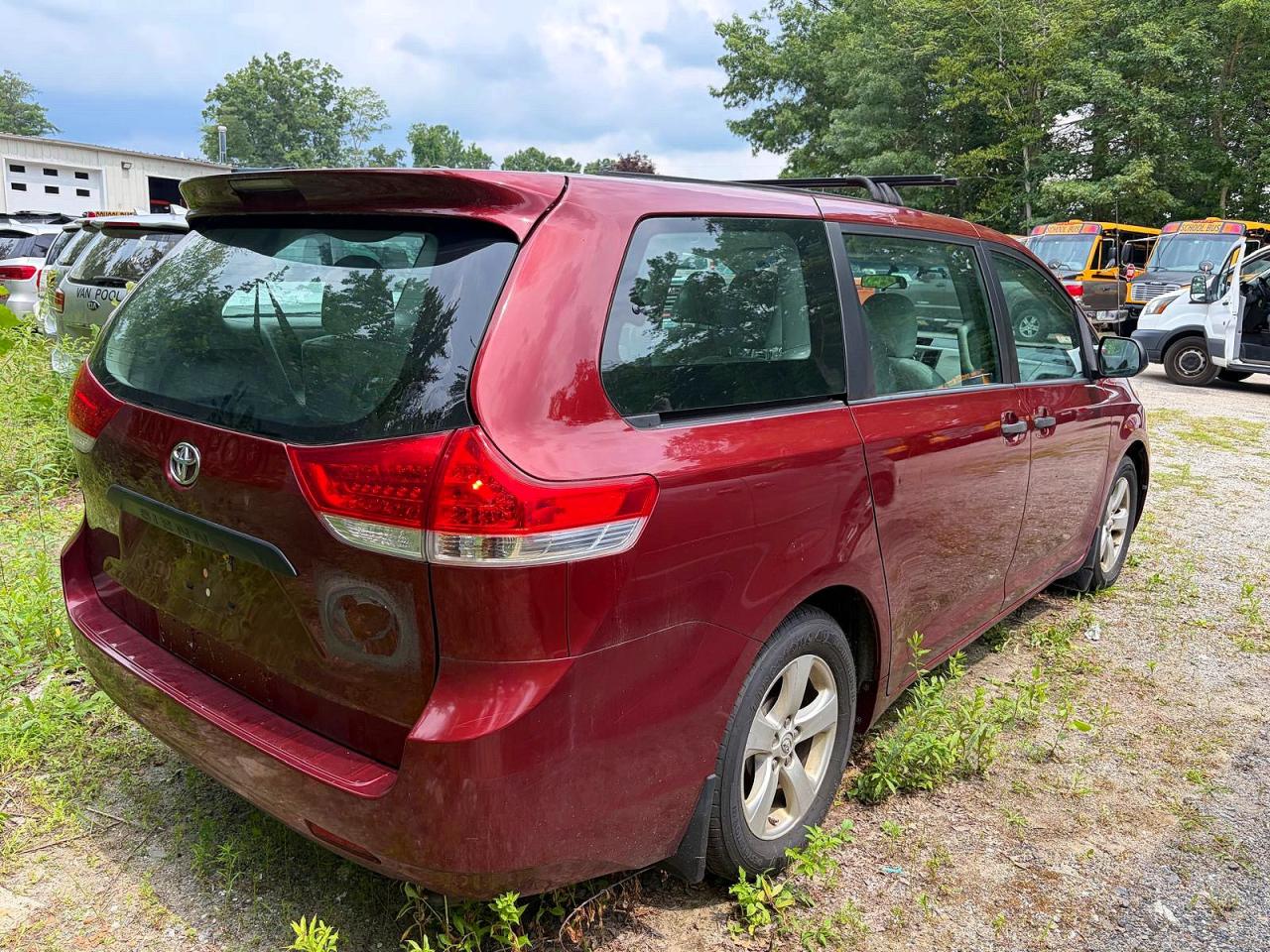 2014 TOYOTA SIENNA