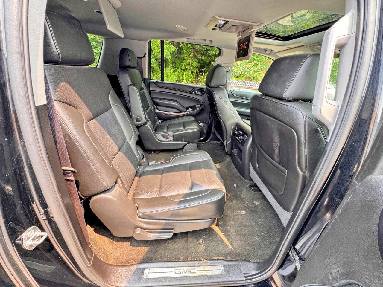 2016 GMC YUKON