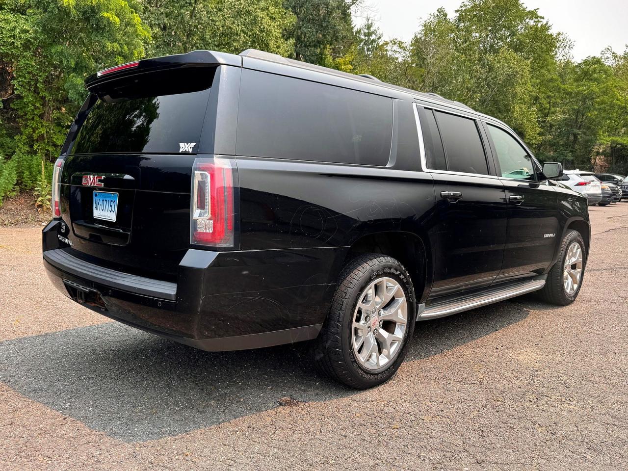 2016 GMC YUKON