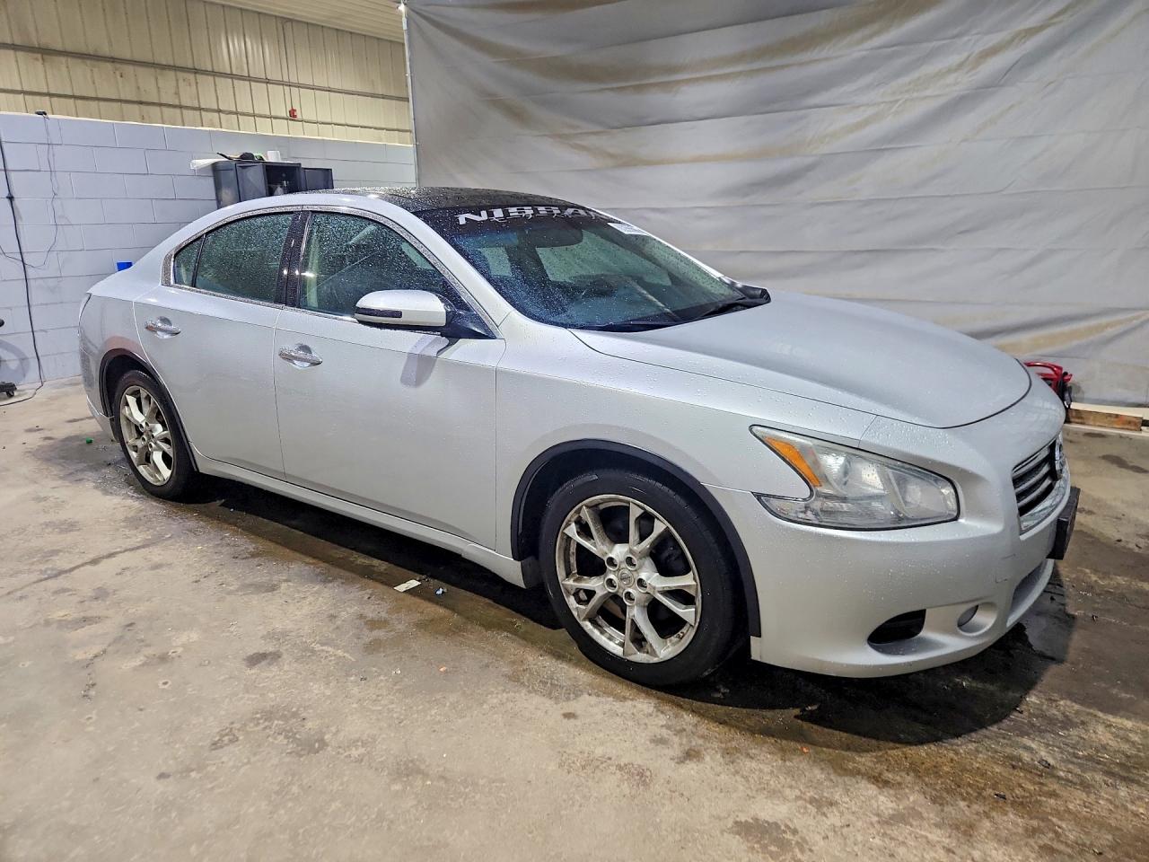 2014 NISSAN MAXIMA