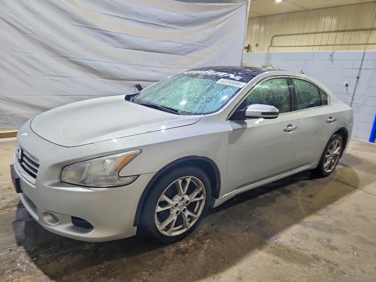 2014 NISSAN MAXIMA