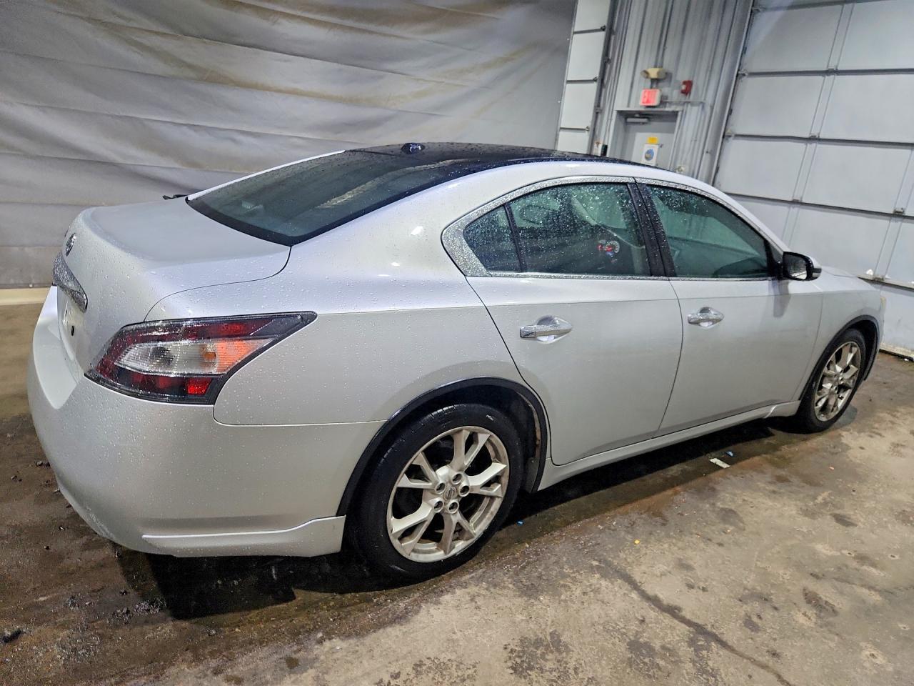 2014 NISSAN MAXIMA