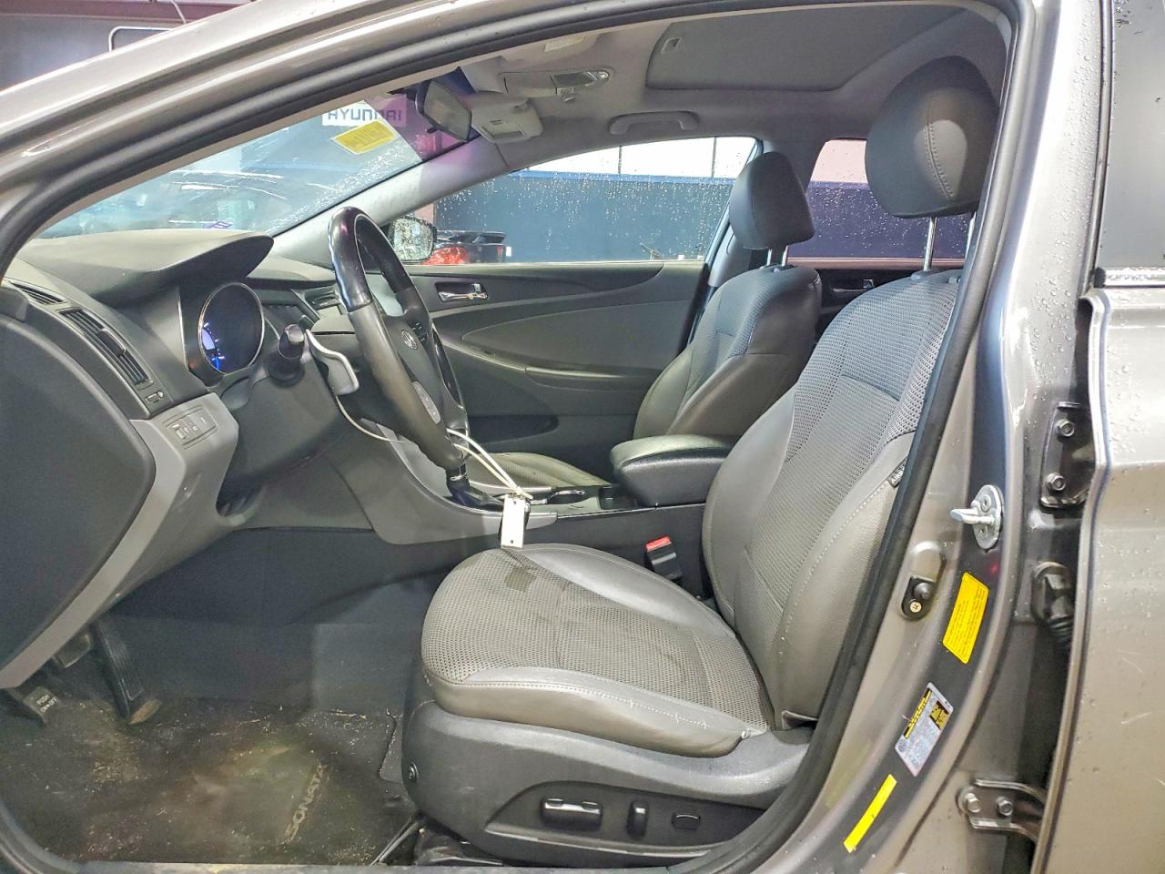 2011 HYUNDAI SONATA