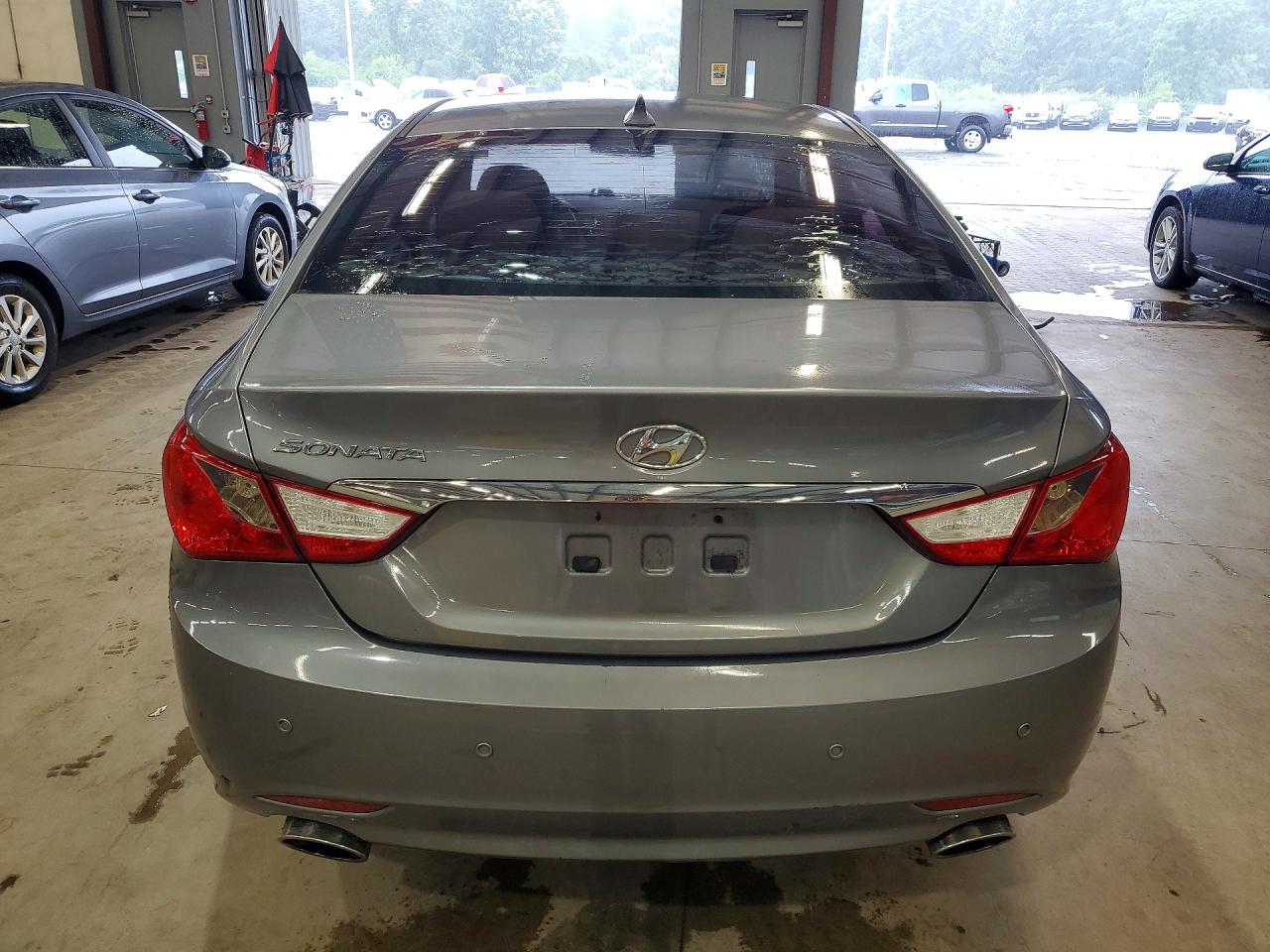 2011 HYUNDAI SONATA