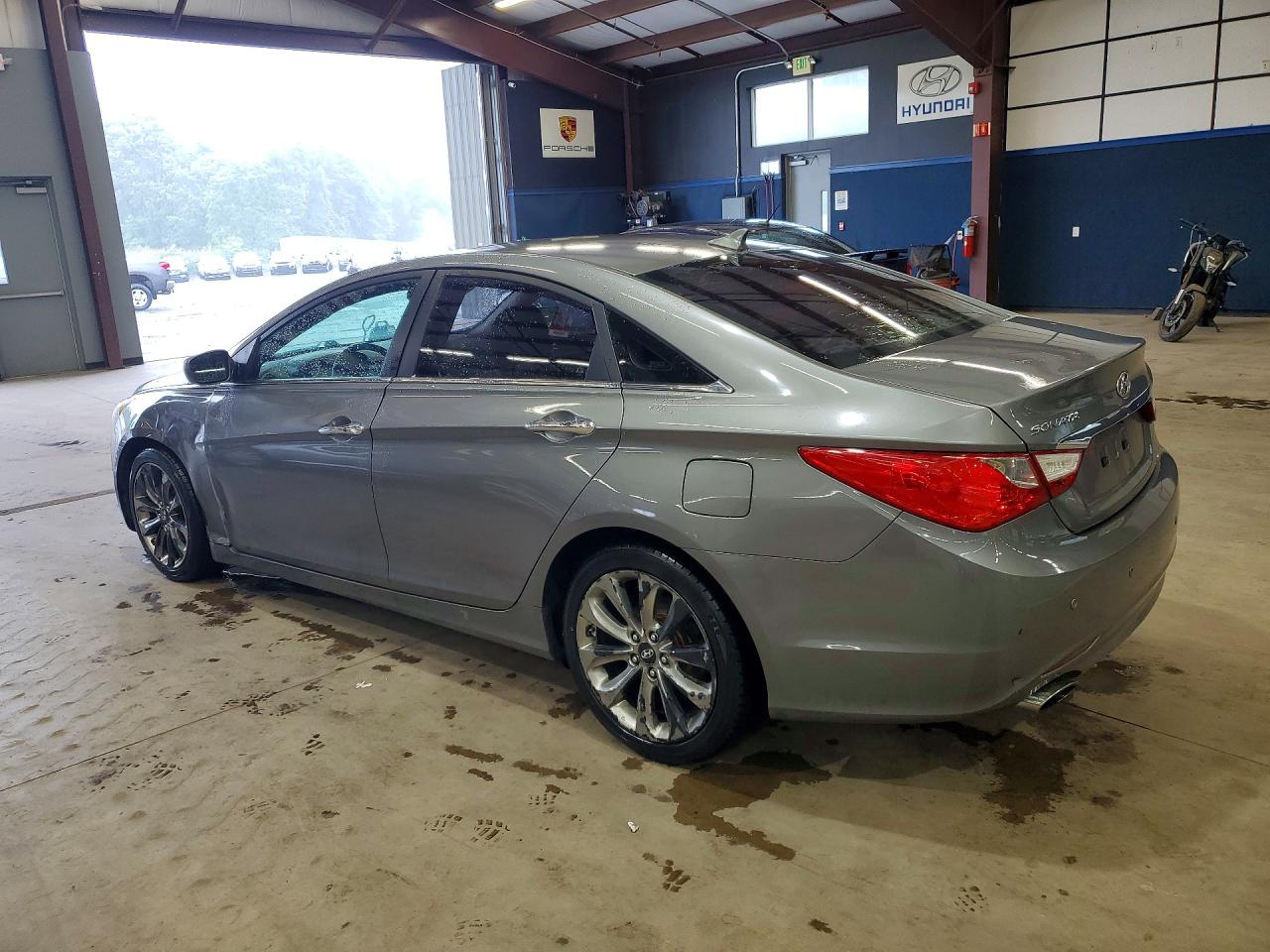2011 HYUNDAI SONATA