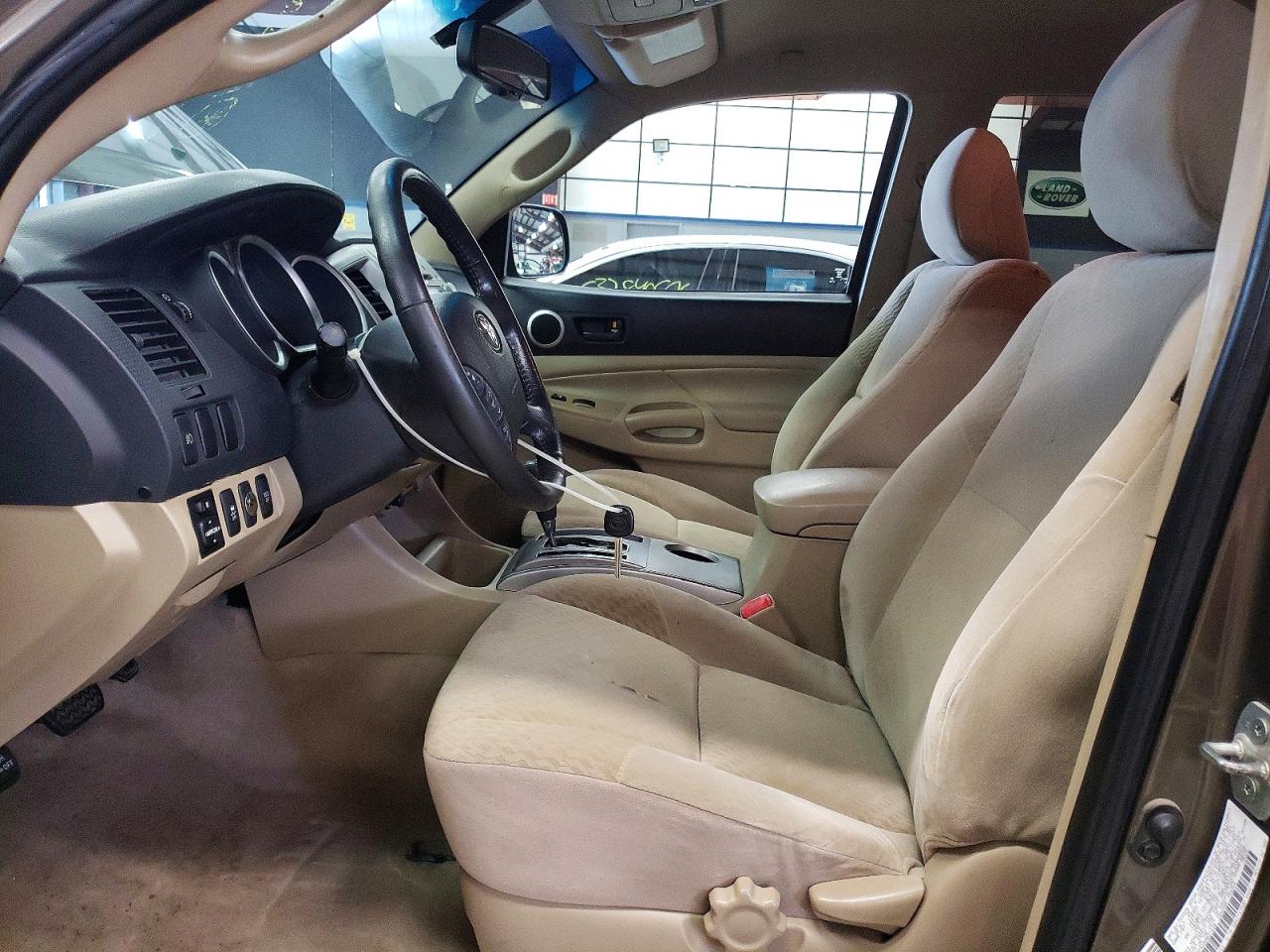 2011 TOYOTA TACOMA