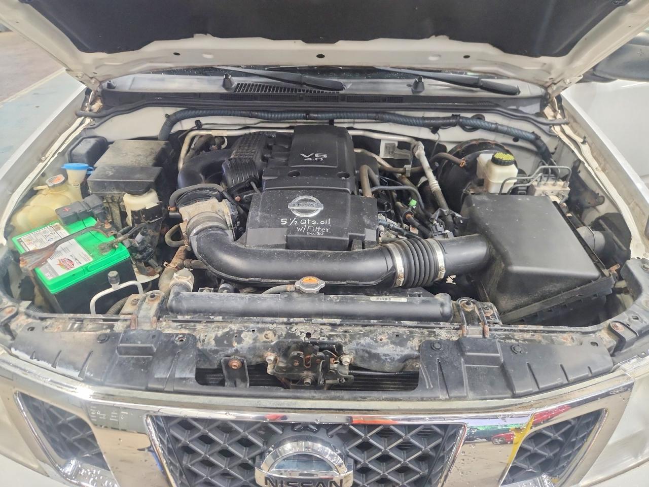 2012 NISSAN FRONTIER