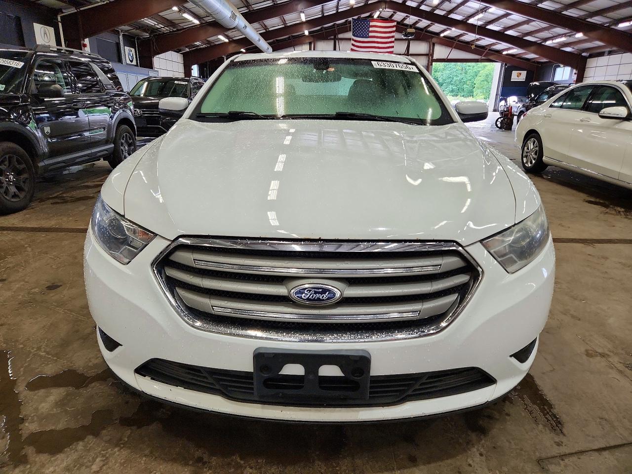 2015 FORD TAURUS