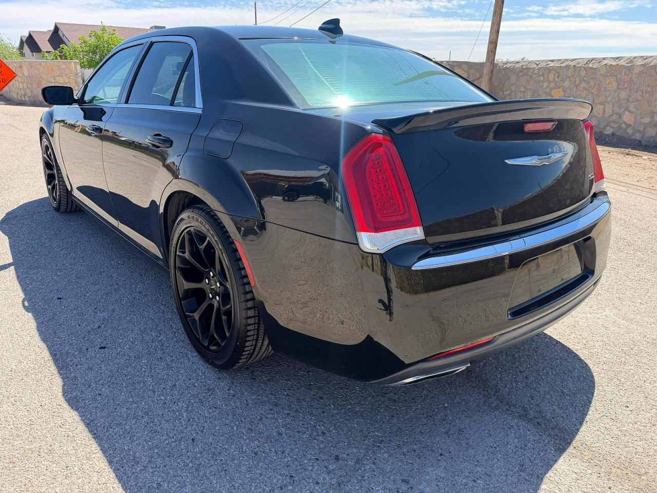 2015 CHRYSLER 300