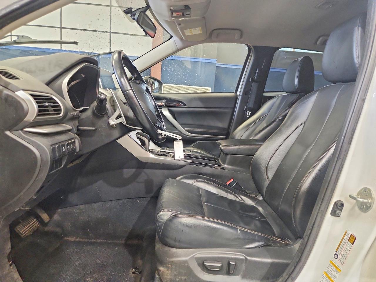 2019 MITSUBISHI ECLIPSE