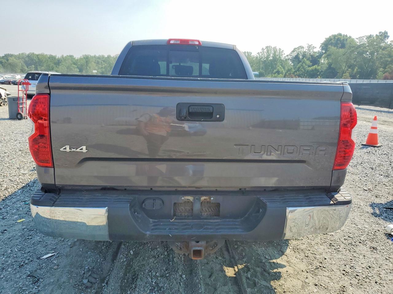 2014 TOYOTA TUNDRA