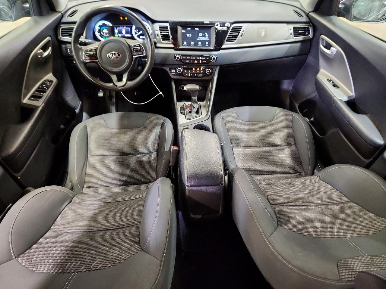 2017 KIA NIRO