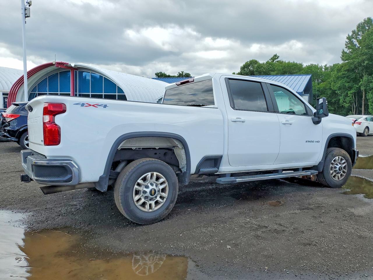 2025 CHEVROLET SILVERADO