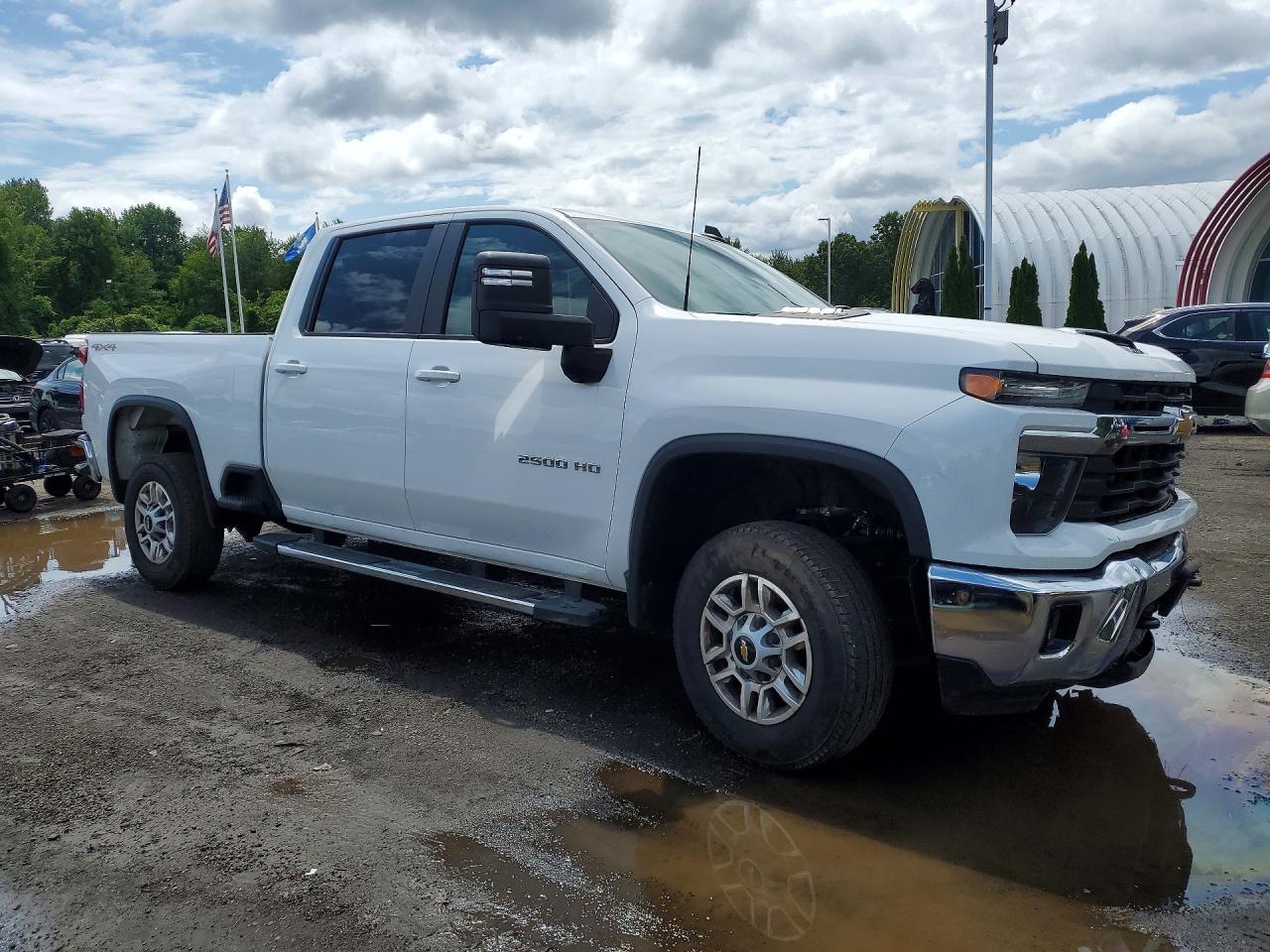 2025 CHEVROLET SILVERADO