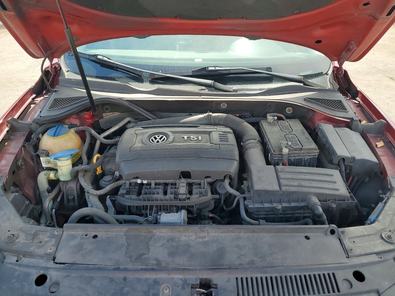2015 VOLKSWAGEN PASSAT