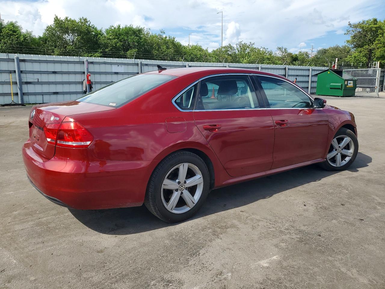 2015 VOLKSWAGEN PASSAT