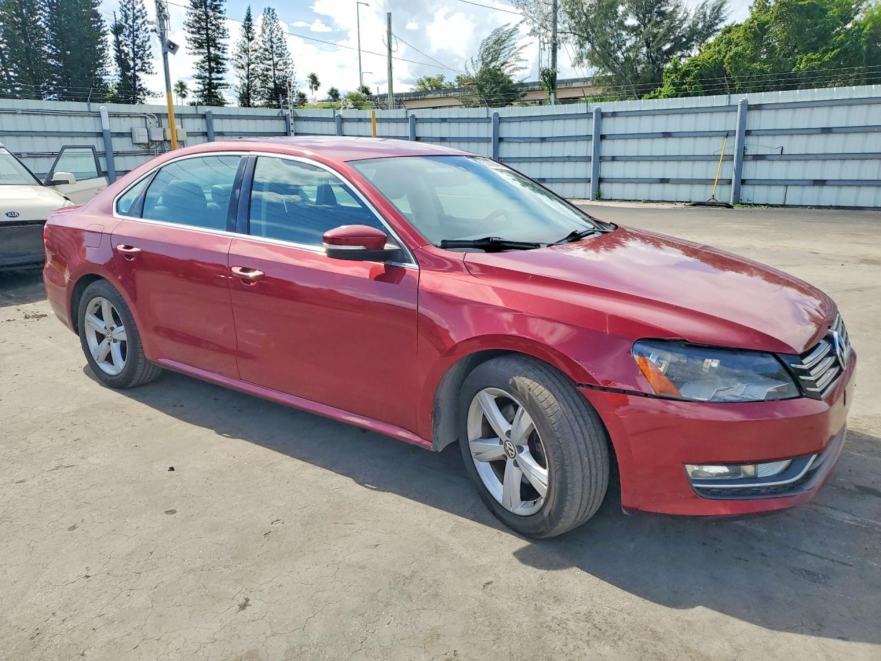 2015 VOLKSWAGEN PASSAT